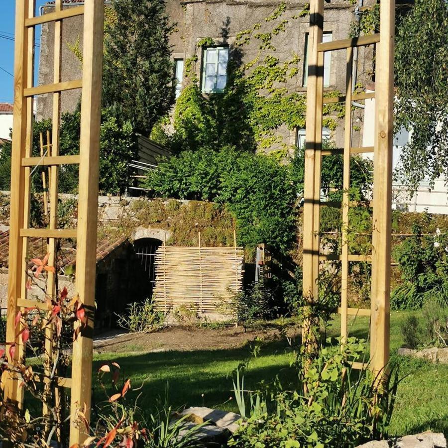 Bed and Breakfast Logis Des Douves Tiffauges Exterior foto