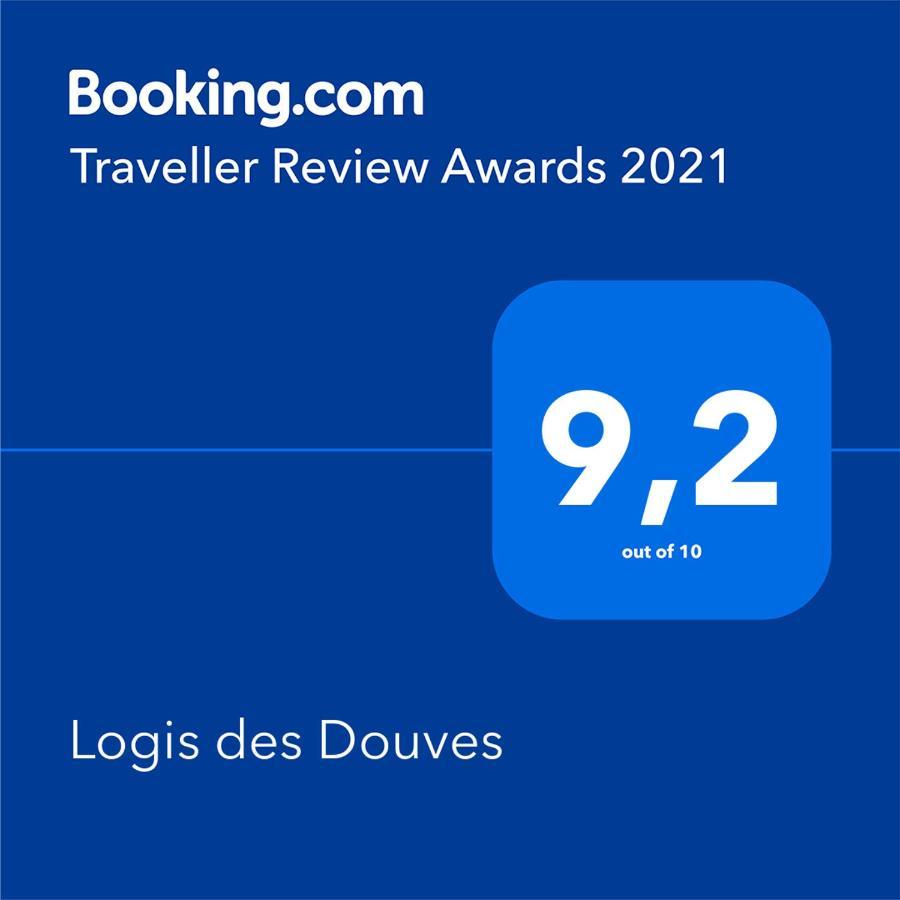 Bed and Breakfast Logis Des Douves Tiffauges Exterior foto