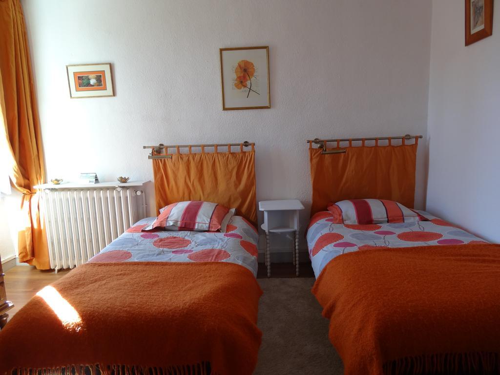 Bed and Breakfast Logis Des Douves Tiffauges Exterior foto